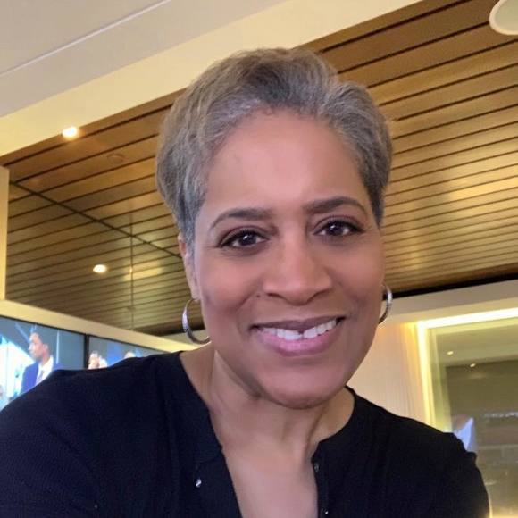 Meet your Posher, Lynn - Picture 1 of 1